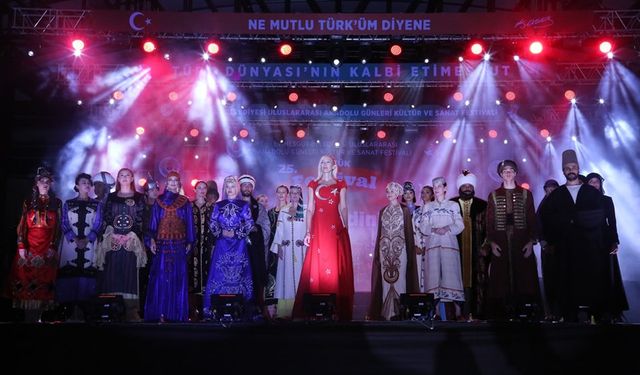 Etimesgut'ta Türklerin modası esti! Muhteşem final herkesi büyüledi