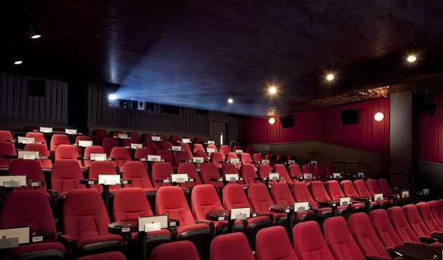 Kalecik Belediyesi sinemasında vizyon filmler gösterimde!