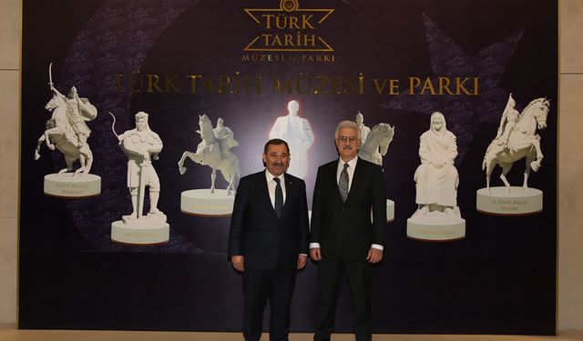 Tamer Karadağlı’dan Türk Tarih Müzesi’ne ziyaret! CKM’yi de inceledi