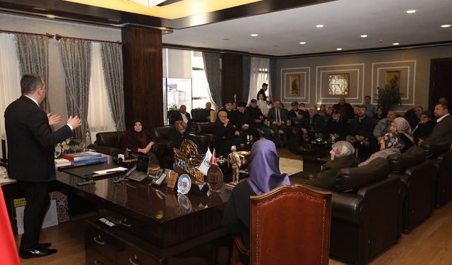 Şehit yakınları ve gazilerden Pursaklar Belediye Başkanı Çetin'e ziyaret
