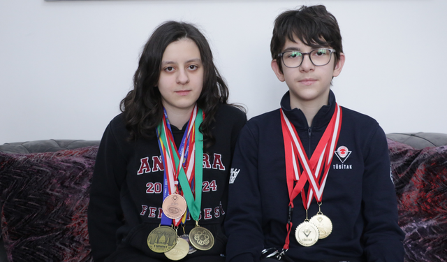 Ankara'da iki kardeşin matematik başarısı, Avrupa Olimpiyatlarında madalya kazandırdı