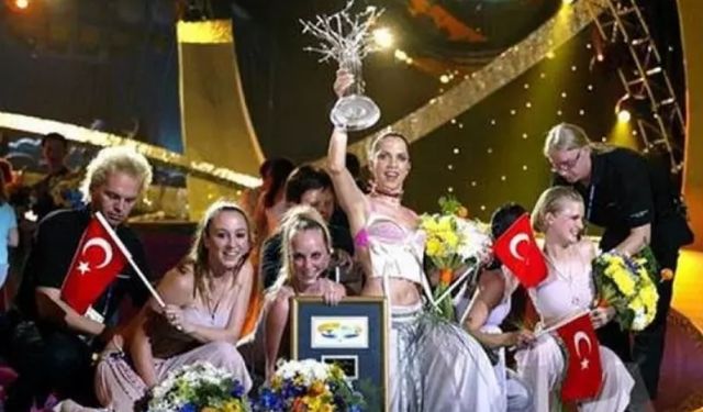 Sertab Erener yeniden Eurovision'da!