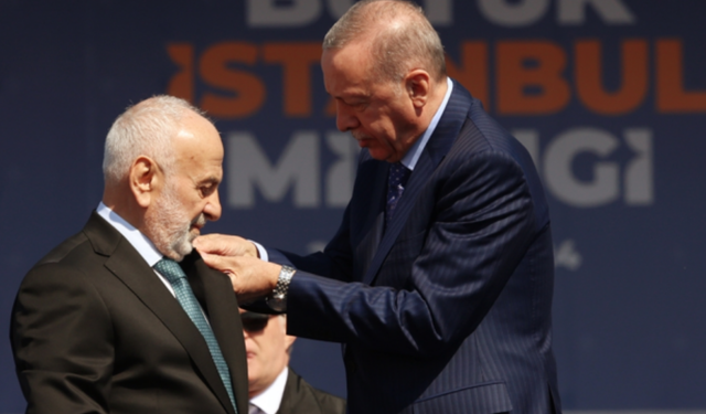 Suat Pamukçu Yeniden Refah’tan istifa etti AK Parti’ye katıldı: Rozeti bizzat Erdoğan taktı