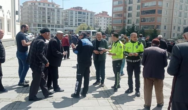 Akyurt’ta polis ekipleri vatandaşları dolandırıcılara karşı uyardı