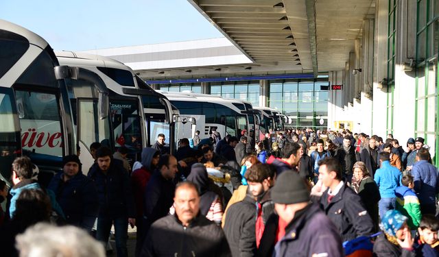 Bayram tatilinde AŞTİ 706 bin 480 yolcu ağırladı