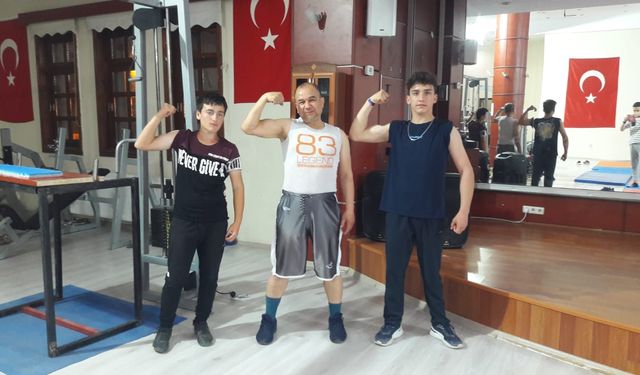 Polatlı Belediye Amatör Spor Kulübü Sporcuları Türkiye Bilek Güreşi şampiyonasına katılacak