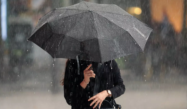Meteoroloji il il uyardı: Sağanak yağış ve fırtına geliyor!
