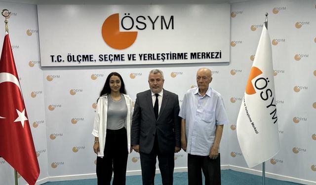 ÖSYM Başkanı Ersoy, YKS'nin en genç ve en yaşlı adaylarını buluşturdu
