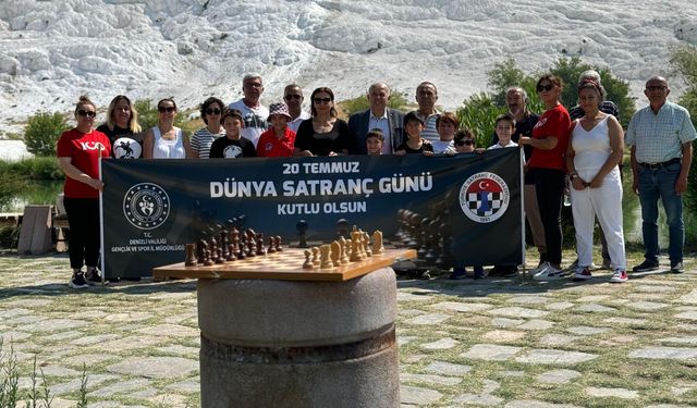 Dünya Satranç Günü'nde satranç tutkunları Pamukkale'de!