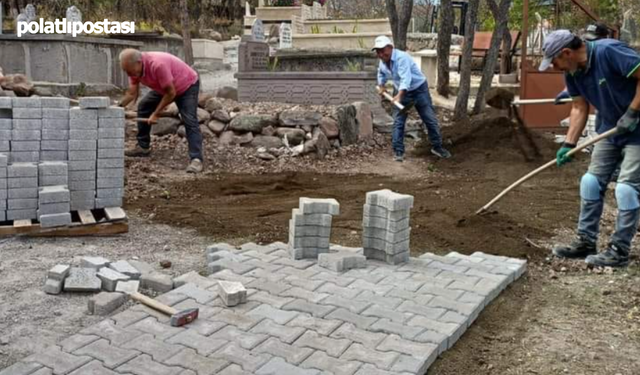 Çamköy Mezarlığı'nda Düzenleme ve Bakım Çalışmaları Tamamlandı