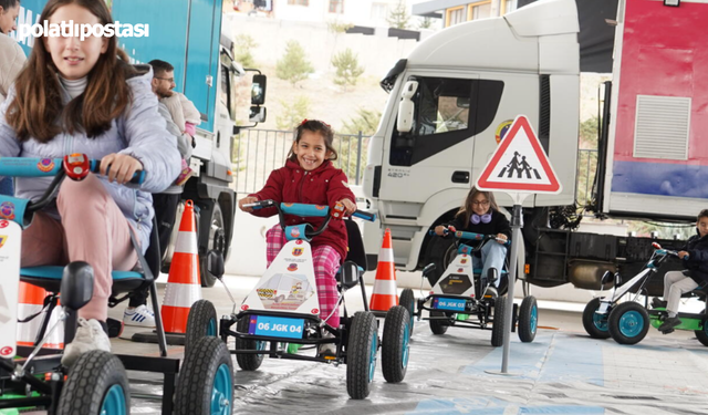 Pursaklar'da Bilim Şenliği Coşkusu