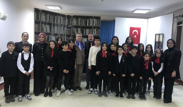 Altındağ’da Mehmet Akif Ersoy'a anlamlı anma: Gönüllü gençlerden etkileyici tiyatro oyunu