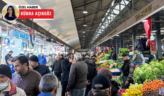 Ulus Hali’nde yılbaşı alışveriş yoğunluğu