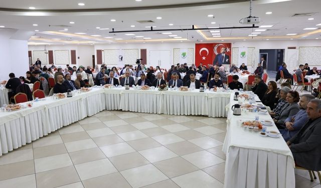 Belediye çalışanları iftar programında bir araya geldi
