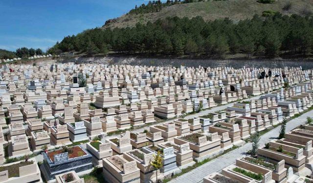 Keçiören Belediyesi, arife günü mezarlık ziyareti için ücretsiz servis sunacak