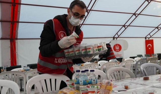 Keçiören'de 200 bin kişi iftar sofrasında buluştu