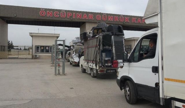 Türkiye’deki Suriyeliler bayramı kendi topraklarında karşılayacak