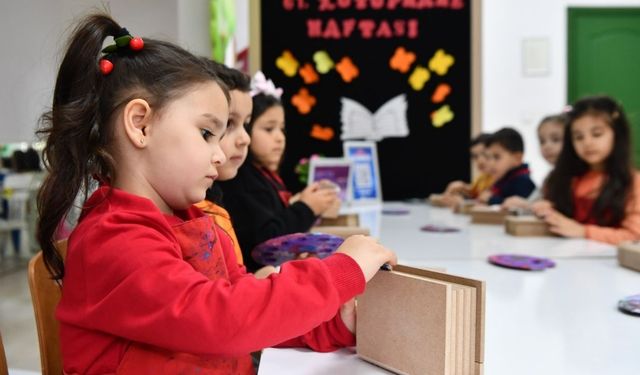 61. Kütüphane Haftası kapsamında boyama etkinliği gerçekleştirildi