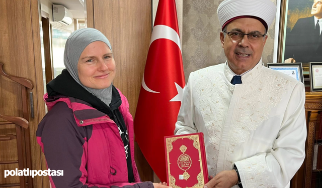 Çankaya Müftülüğünde İngiliz vatandaşı Olga Hanım müslüman oldu