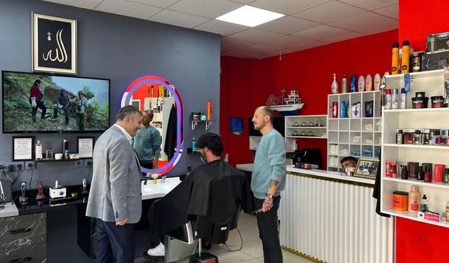 Çubuk Belediye Başkanı Demirbaş esnafı ziyaret etti