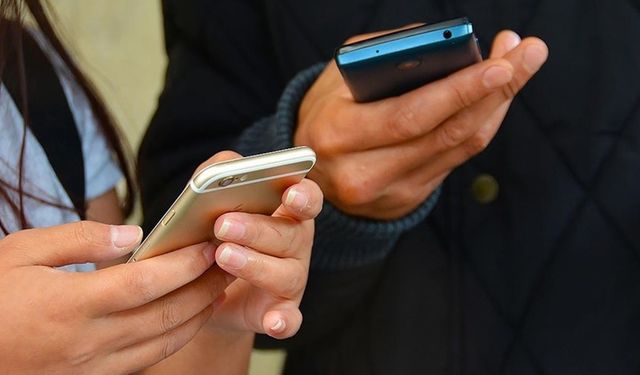 Deprem sonrası GSM operatörlerinde aksaklık: Telefonlar çekmedi!