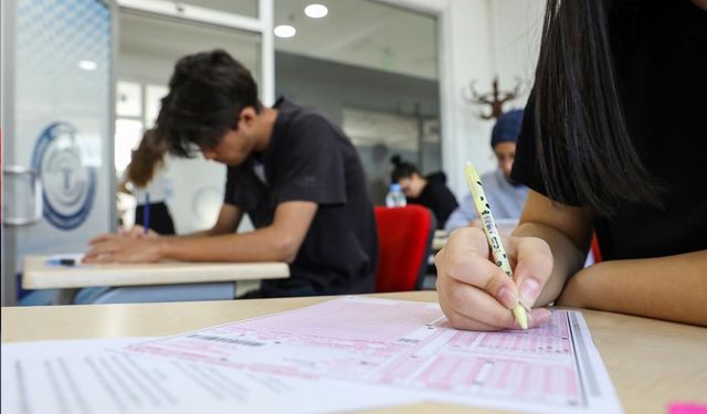 Etimesgut Belediyesinden öğrencilere büyük destek: Hazırlık kursları başlıyor