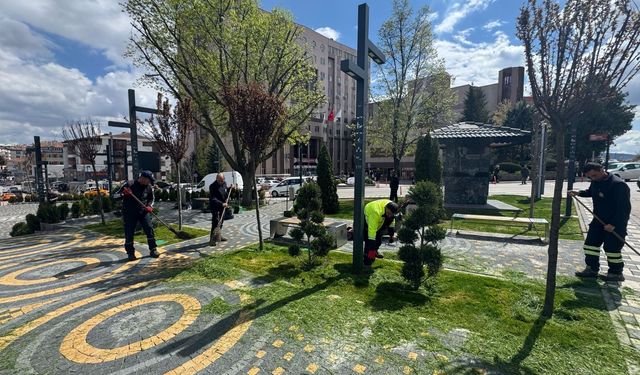 Etimesgut’ta parklar yaza hazırlanıyor