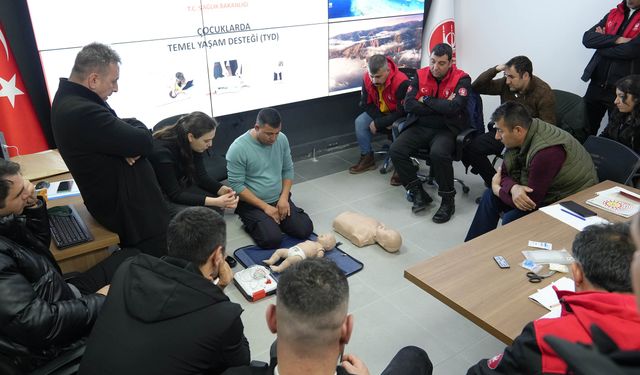 Keçiören'de, afet müdahale ekibine ilk yardım eğitimi