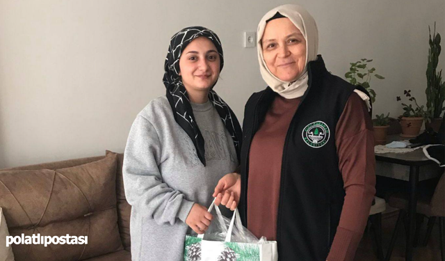 Kızılcahamam Belediyesi'nden yeni doğanlara sevgi dolu hoş geldin ziyareti