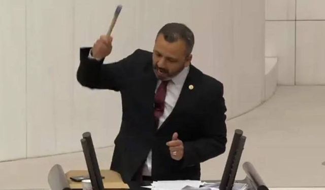 Kürsüde telefon kıran CHP’li Erbay’ın cezası belli oldu!