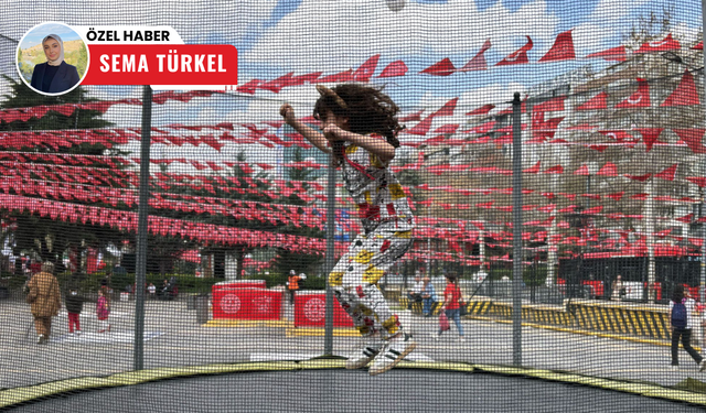 Milli Eğitim Bakanlığının bahçesi çocuk sesleriyle şenlendi