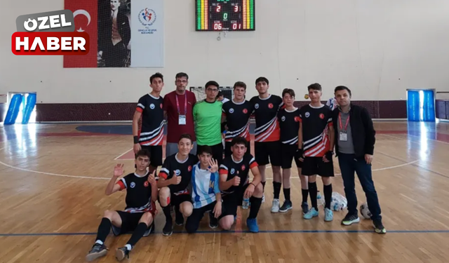 Polatlı İmam Hatip Anadolu Lisesi Futsal Takımı yarı finalde!