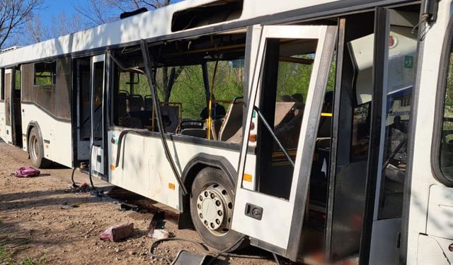 Rusya, Ukrayna'da sivilleri taşıyan otobüsü vurdu: Ölü ve yaralılar var