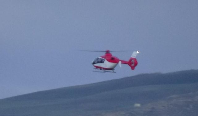 Ambulans helikopter 10 günlük bebek için havalandı