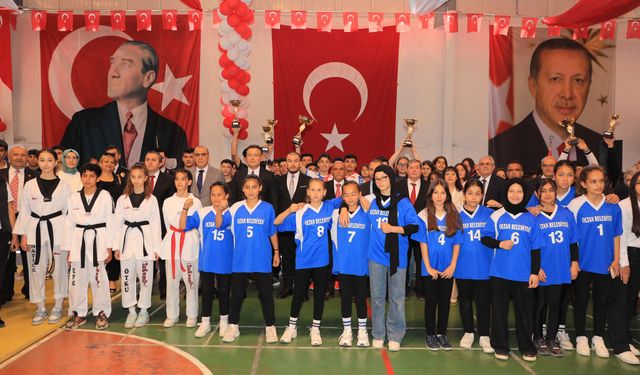 Ayaş'ta 19 Mayıs coşkuyla kutlandı