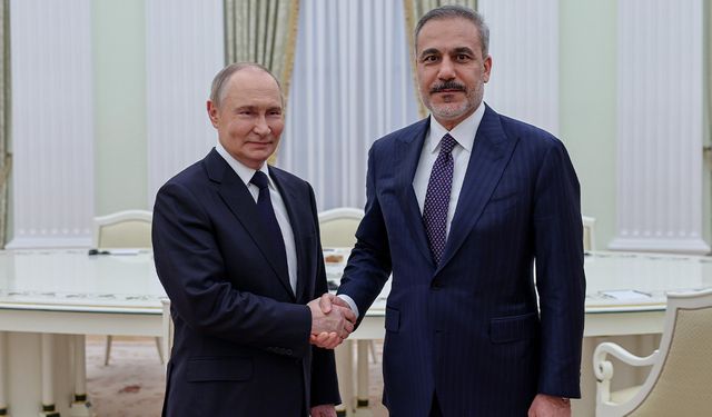 Bakan Fidan, Rusya Devlet Başkanı Putin ile bir araya geldi