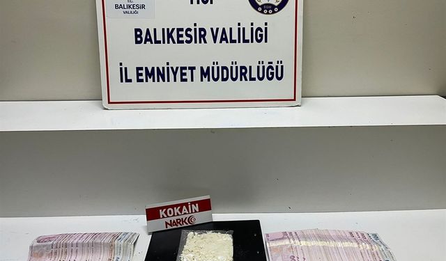 Balıkesir’de zehir tacirlerine operasyon düzenlendi