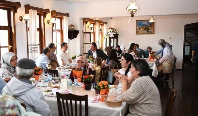 Beypazarı’nda şehit anneleri kahvaltı programında bir araya geldi