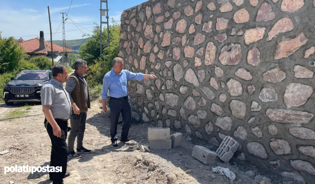 Çamlıdere Dörtkonak Köyü'nde yaşam kalitesi yükseliyor: Kilit taşı ve taş duvar çalışmaları başladı