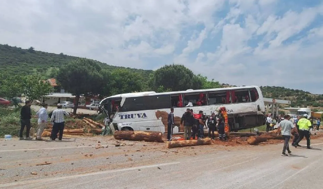 Çanakkale’de zincirleme kaza: Ortalık can pazarına döndü!