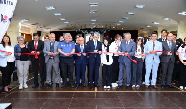 Kahramankazan'da bilim fuarı açıldı