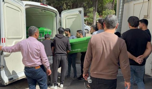Aracını park etmek istedi: Komşusunun çocuğunu ezdi