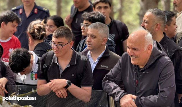 Kızılcahamam'da gençlik haftası doğa yürüyüşüyle kutlandı: Başkan Acar gençlerle yürüdü