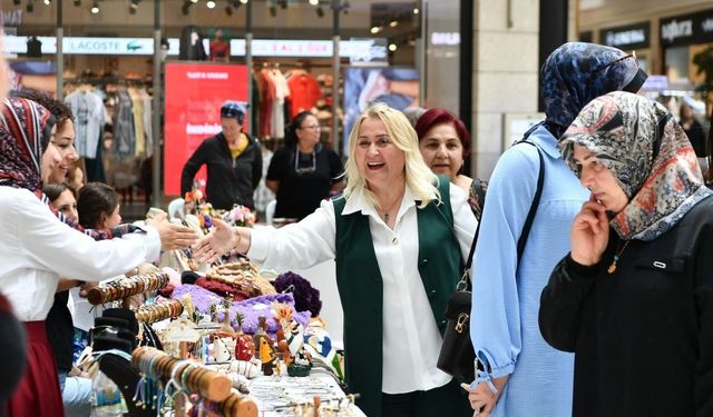 Mamak'ta Anneler Günü'ne özel kermese yoğun ilgi