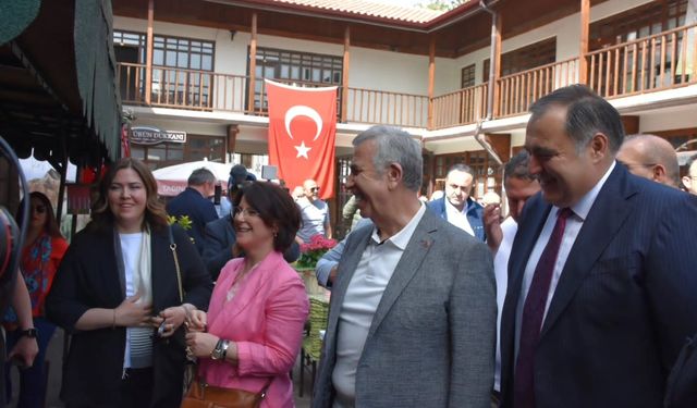 Mansur Yavaş'tan Nallıhan İpek Yolu Kermesi'ne ziyaret