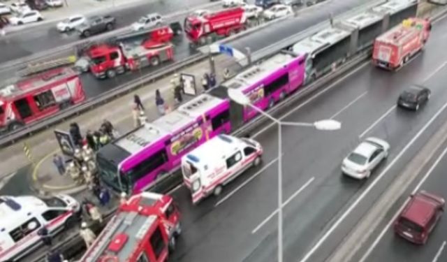 İki metrobüs çarpıştı: Çok sayıda yaralı var