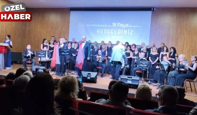 Polatlı’da 19 Mayıs kutlamaları Anatolia Musiki Ateşi Korosu sahnesiyle sona erdi