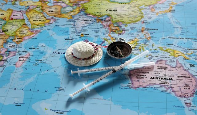 Seyahat sağlığı merkezleri, sağlık risklerine karşı danışmanlık hizmeti sunuyor