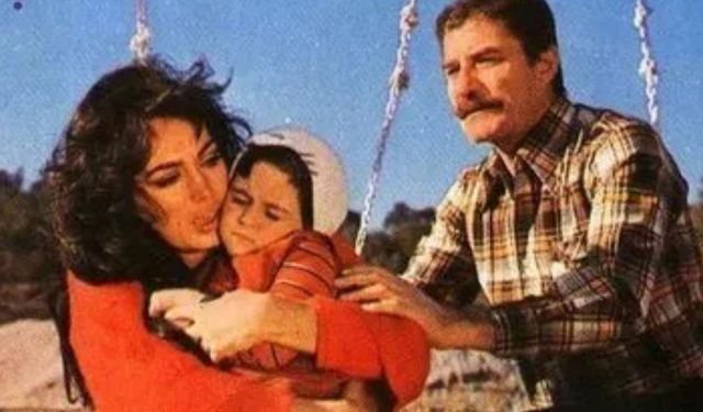 Yeşilçam'ın ünlü ismi hastaneye kaldırıldı!