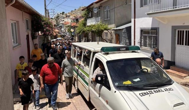Kayıp kurbanlığı ararken canından olmuştu: Toprağa verildi